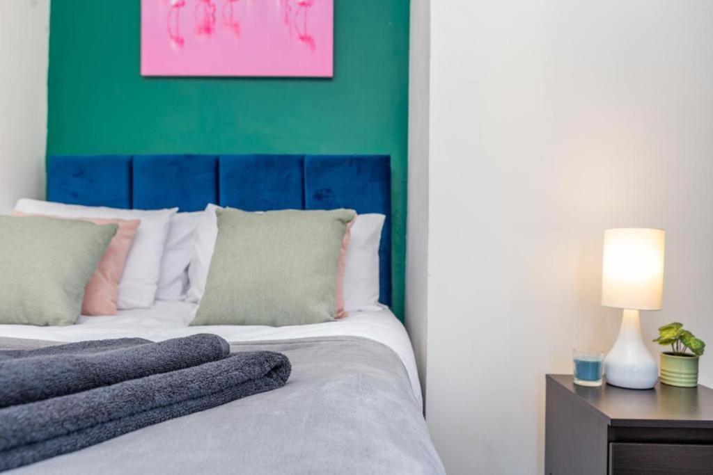 Newcastle'S Most Central Apartment - Sleeps 10 Eksteriør billede