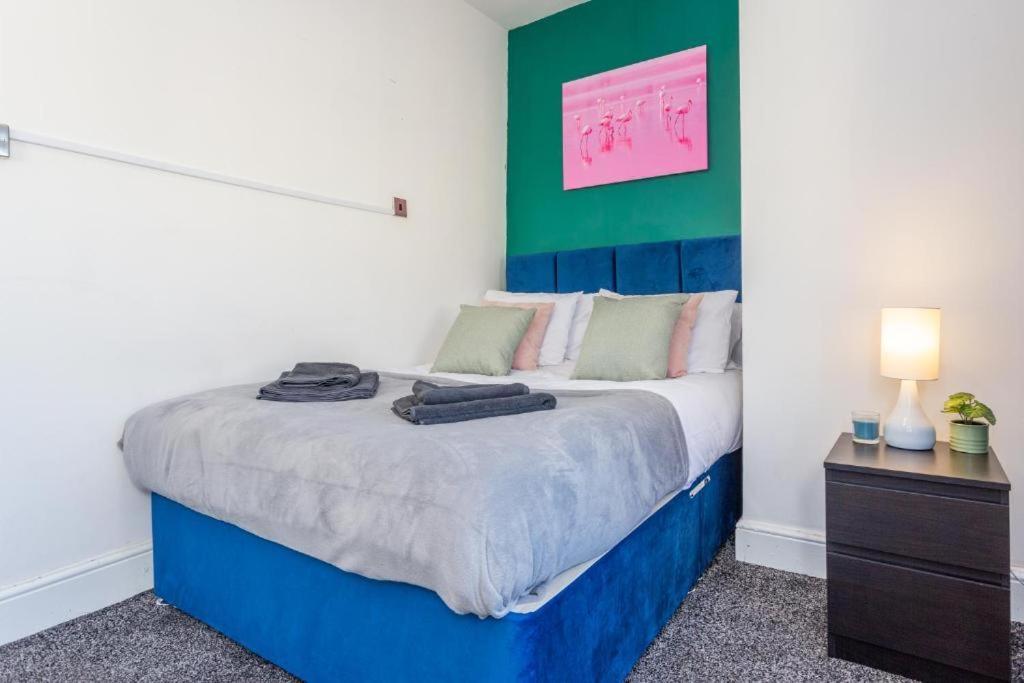 Newcastle'S Most Central Apartment - Sleeps 10 Eksteriør billede