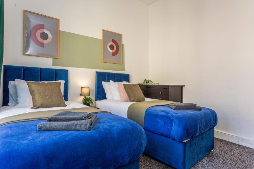 Newcastle'S Most Central Apartment - Sleeps 10 Eksteriør billede