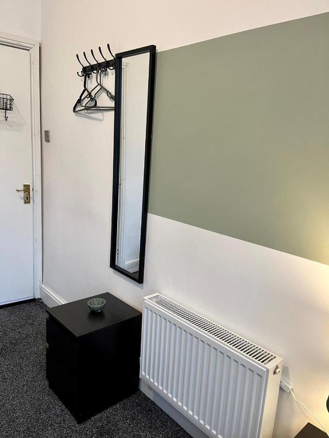 Newcastle'S Most Central Apartment - Sleeps 10 Eksteriør billede
